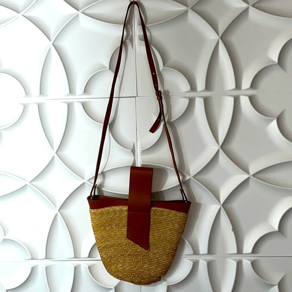 Carolina Santo Domingo Straw Amphora crossbody Bag - Picture 2 of 8